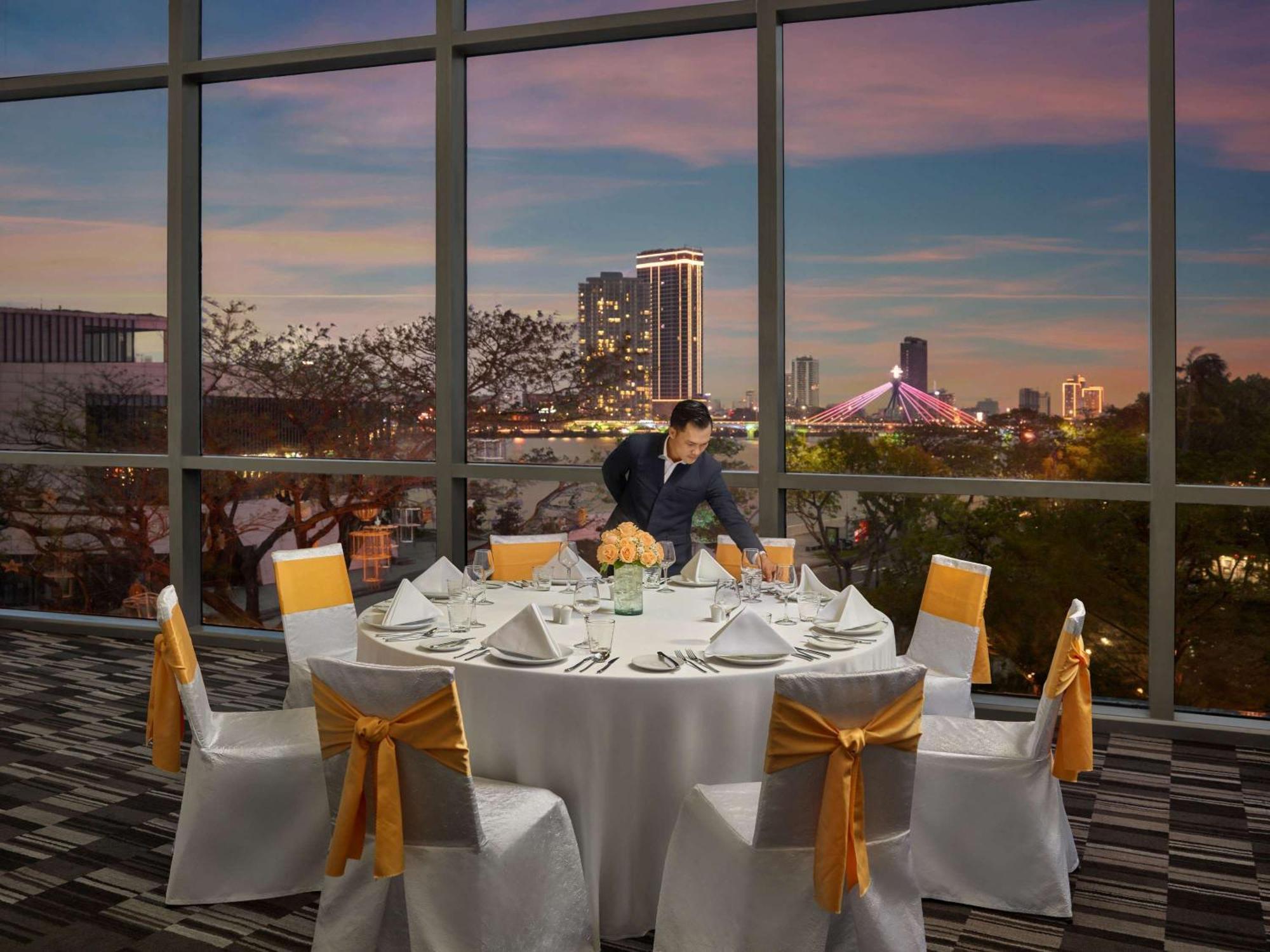 Novotel Danang Premier Han River Exterior photo